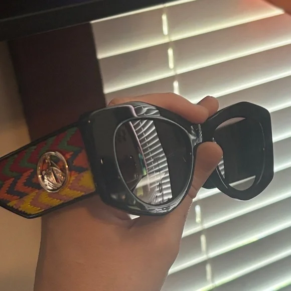 Lanvin Black Sunglasses with Multicolor Chevron Accents - Picture 8 of 9